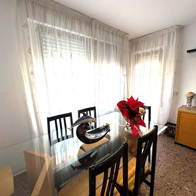 Graciela Berbin Realtor 6864 PISO AMPLIO AL LADO DEL PUERTO
