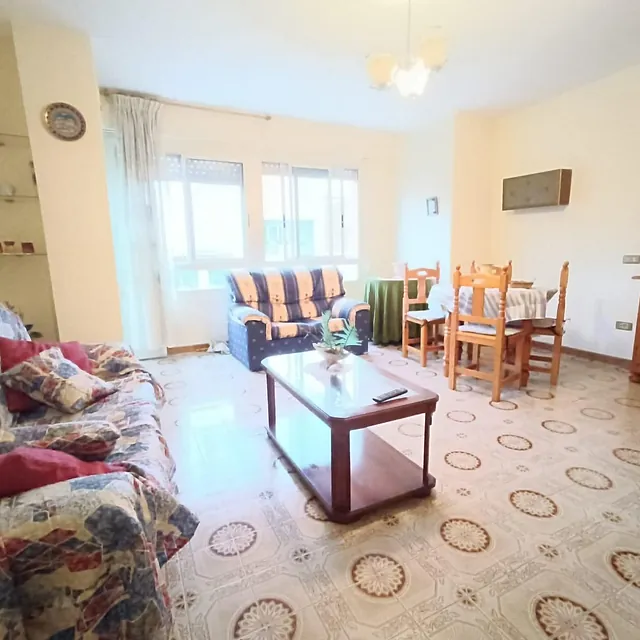Graciela Berbin Realtor 4947 Piso acogedor en XILCHES 04947